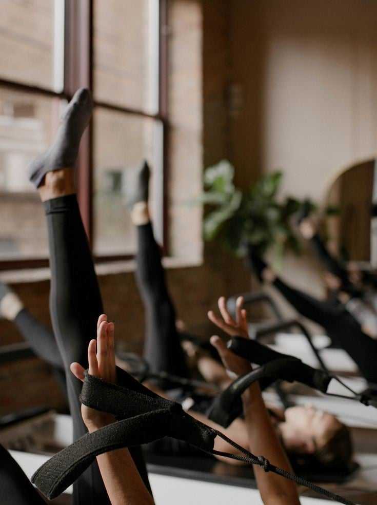 386881282_1546689756152765_2868248355436573948_n Cuerpo-Suerte-Fitness-&-Pilates-Lab1_1